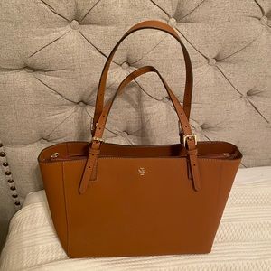 Tory Burch Tote- EXCELLENT condition!